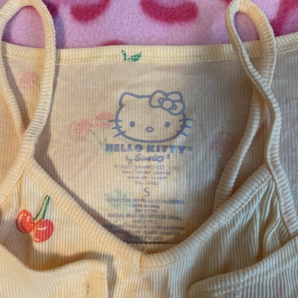 Hello Kitty cardigan set - Picture 3 of 3